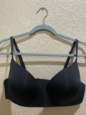 Victoria's Secret Smooth Contour T-Shirt Bra - Black